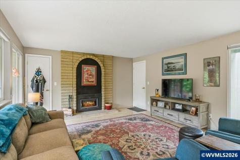 806 Nightingale Court NE Keizer OR 97303