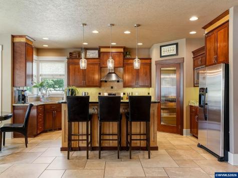 5489 Salal Street SE Salem OR 97306