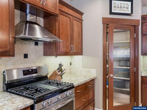 5489 Salal Street SE Salem OR 97306