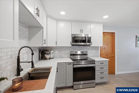 1023 Josephine Street E Monmouth OR 97361