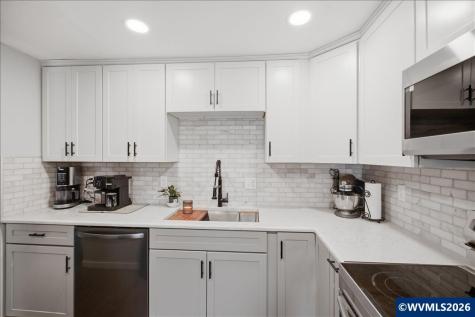 1023 Josephine Street E Monmouth OR 97361