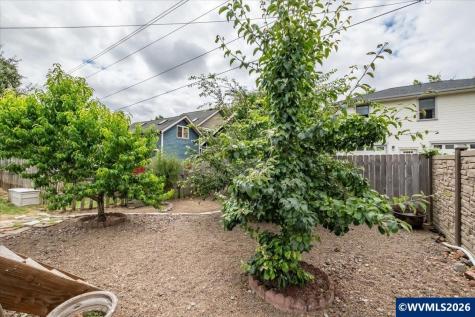 1023 Josephine Street E Monmouth OR 97361