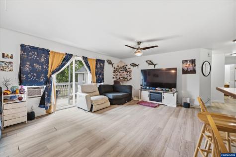 783 W Main Street Sheridan OR 97378