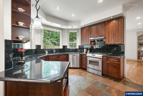 21980 SE Upper Matthews Creek Lane Amity OR 97101