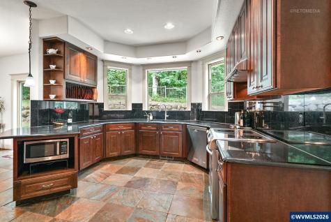 21980 SE Upper Matthews Creek Lane Amity OR 97101