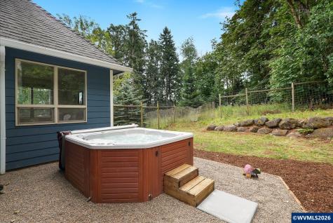 21980 SE Upper Matthews Creek Lane Amity OR 97101