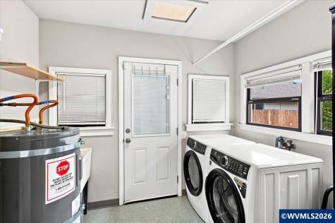 152 Clay Street E Monmouth OR 97361