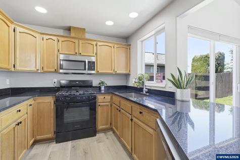 1429 Northern Heights Lp NE Keizer OR 97303-7891