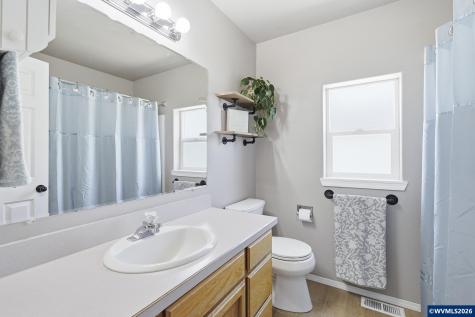 1429 Northern Heights Lp NE Keizer OR 97303-7891