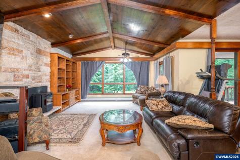 27572 S Kinzy Road Estacada OR 97023