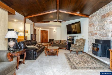 27572 S Kinzy Road Estacada OR 97023