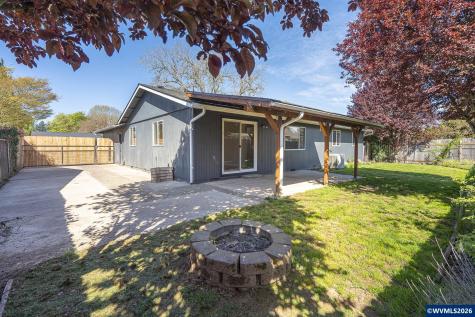 6724 Pierce Court N Keizer OR 97303
