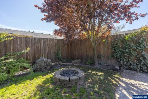 6724 Pierce Court N Keizer OR 97303