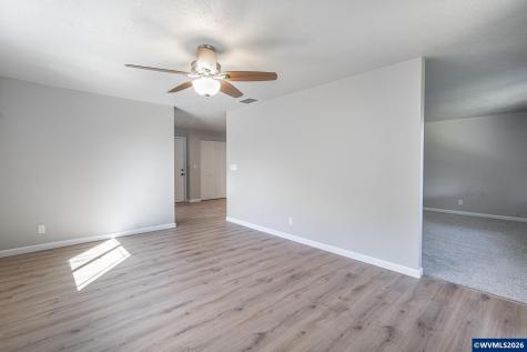 6724 Pierce Court N Keizer OR 97303