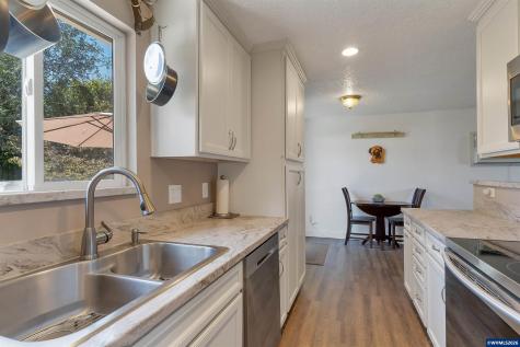 815 N 4th Street Aumsville OR 97325