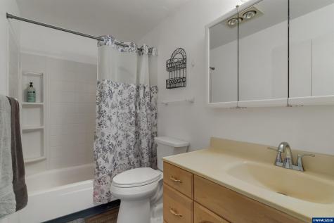 815 N 4th Street Aumsville OR 97325