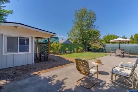 815 N 4th Street Aumsville OR 97325