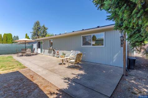 815 N 4th Street Aumsville OR 97325