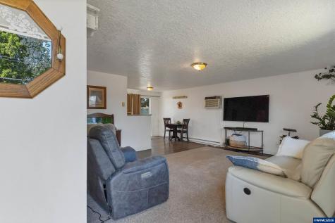 815 N 4th Street Aumsville OR 97325