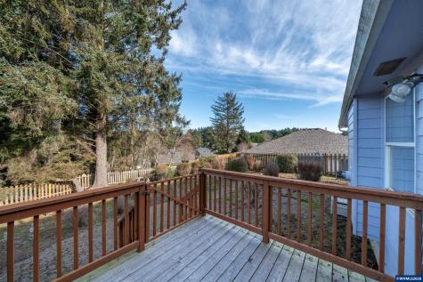 5405 NE Port Lane Lincoln City OR 97367