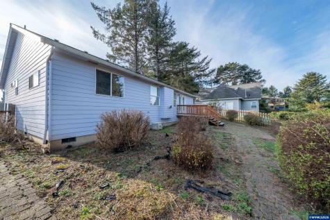 5405 NE Port Lane Lincoln City OR 97367