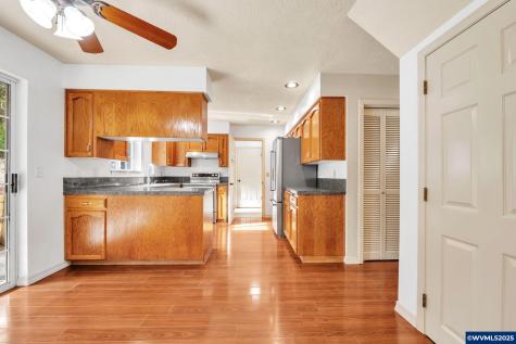 2252 Westfarthing NW Way Salem OR 97304