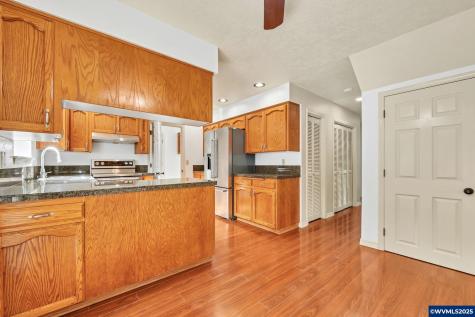 2252 Westfarthing NW Way Salem OR 97304