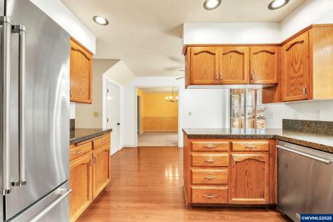 2252 Westfarthing NW Way Salem OR 97304