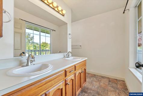 2252 Westfarthing NW Way Salem OR 97304
