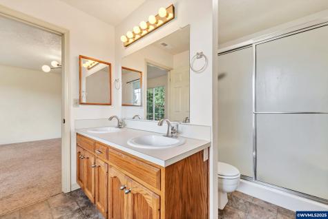 2252 Westfarthing NW Way Salem OR 97304