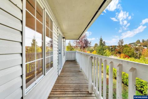 2252 Westfarthing NW Way Salem OR 97304