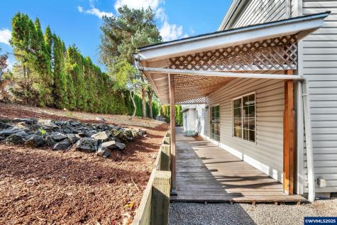 2252 Westfarthing NW Way Salem OR 97304