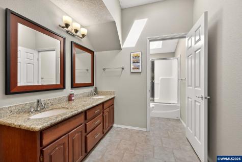 6723 Rippling Brook Drive SE Salem OR 97317-8722
