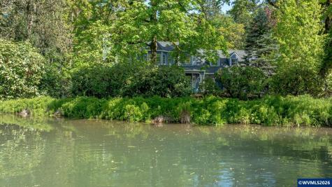 6723 Rippling Brook Drive SE Salem OR 97317-8722