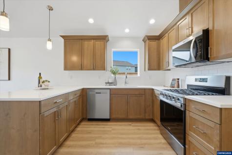 1531 SE Hankel Street Dallas OR 97338