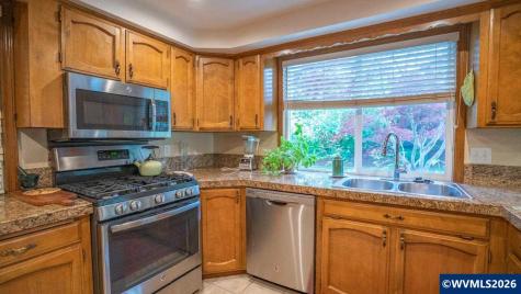 1752 Cumulus Court NW Salem OR 97304