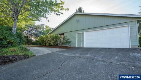 1752 Cumulus Court NW Salem OR 97304