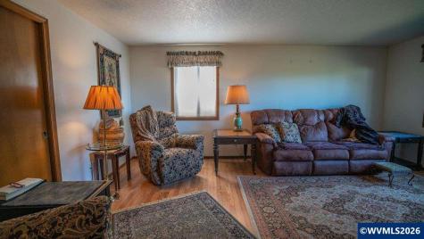1752 Cumulus Court NW Salem OR 97304