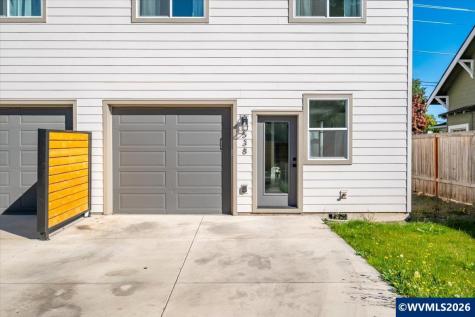 538 S 7th Street Independence OR 97351