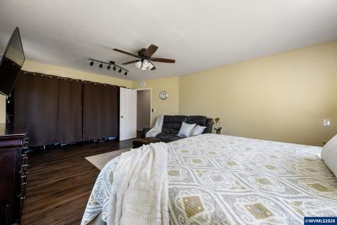 112 E 2nd Street Halsey OR 97348