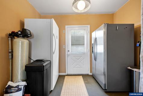 112 E 2nd Street Halsey OR 97348