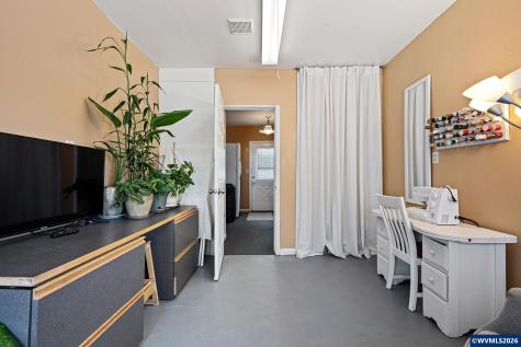 112 E 2nd Street Halsey OR 97348