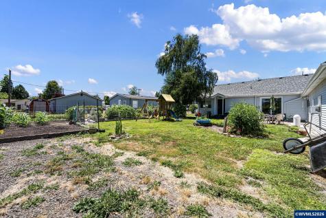 112 E 2nd Street Halsey OR 97348