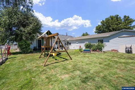 112 E 2nd Street Halsey OR 97348