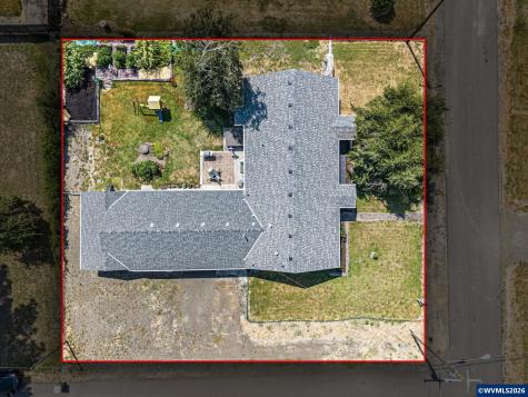 112 E 2nd Street Halsey OR 97348