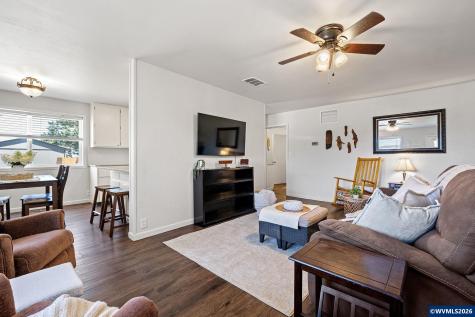 112 E 2nd Street Halsey OR 97348