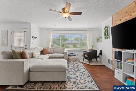 409 NW Yamhill Street Sheridan OR 97378