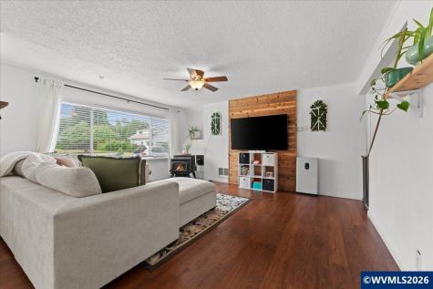 409 NW Yamhill Street Sheridan OR 97378