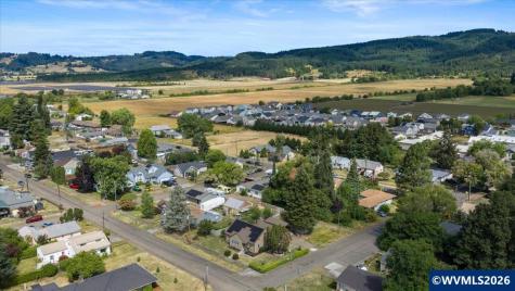 409 NW Yamhill Street Sheridan OR 97378