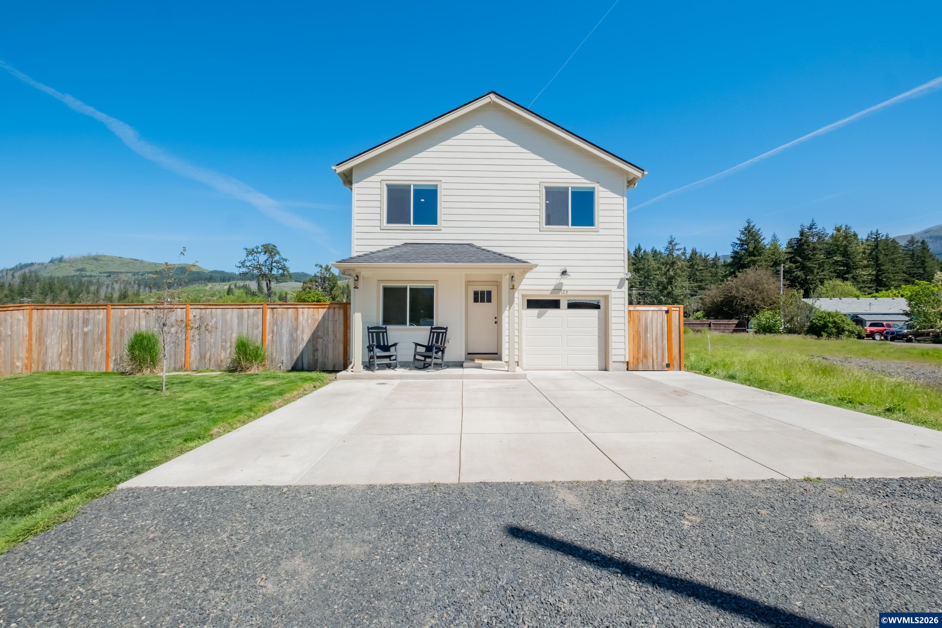 123 Sorbin Avenue E Gates OR 97346
